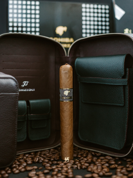 Cohiba Behike + JS Leather Cases