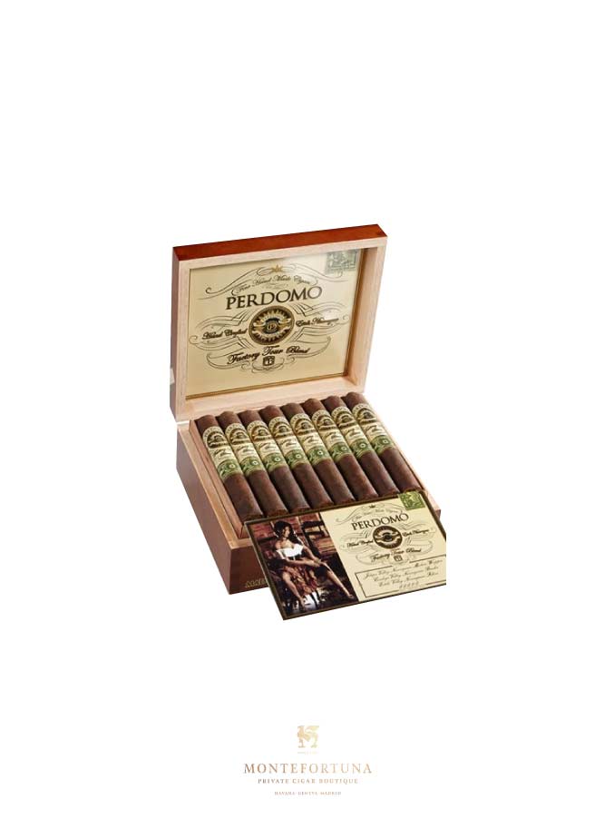Perdomo Factory Tour Robusto Maduro