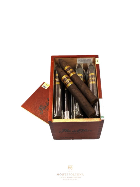 Flor de Oliva Maduro Torpedo - Box 25