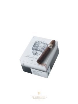 Long Live the King Petit Double Wide Short Churchill